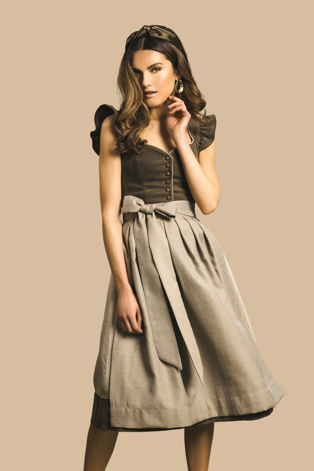 Dirndl Marie, Cord mit abnehmbarem Arm