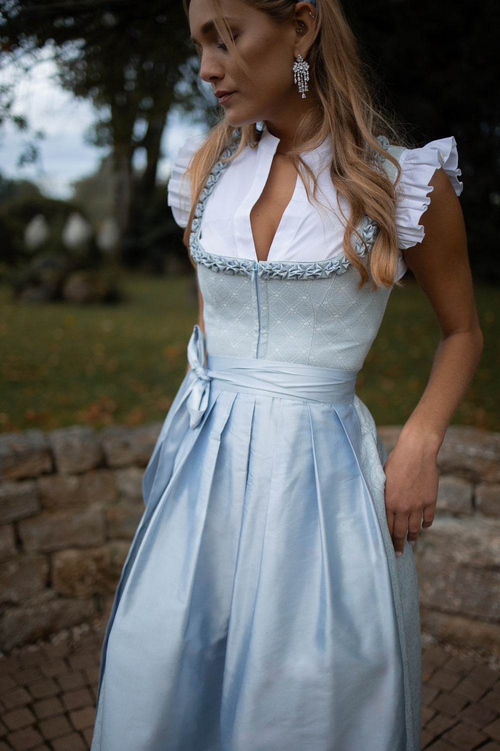 Dirndl Belinda mit Froschmäulchen