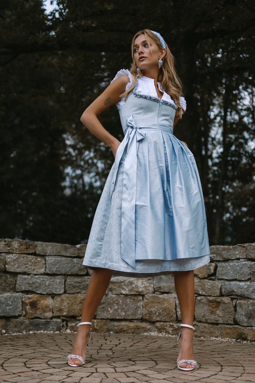 Dirndl Belinda mit Froschmäulchen